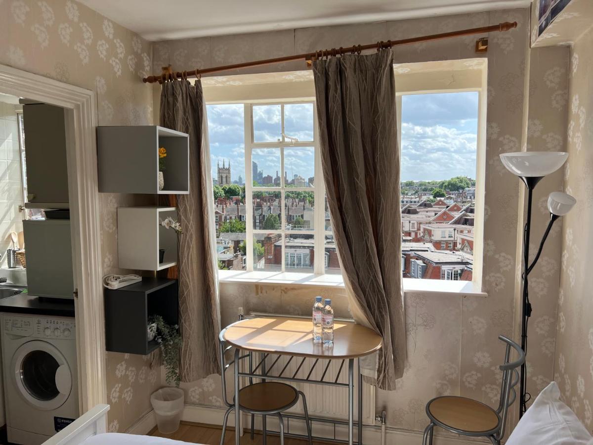 Super Located Studio In South Ken At Chelsea Cloister Londen Buitenkant foto